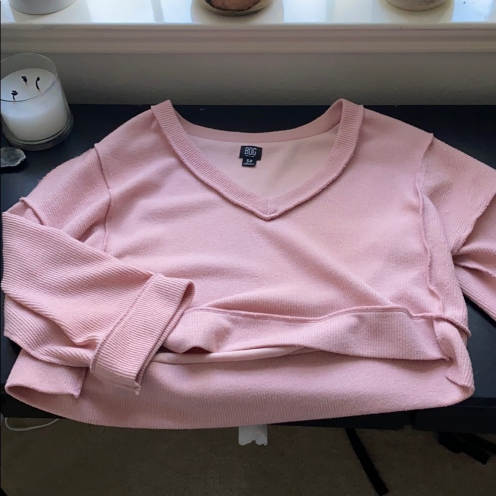 Urban Outfitters cropped pink top S